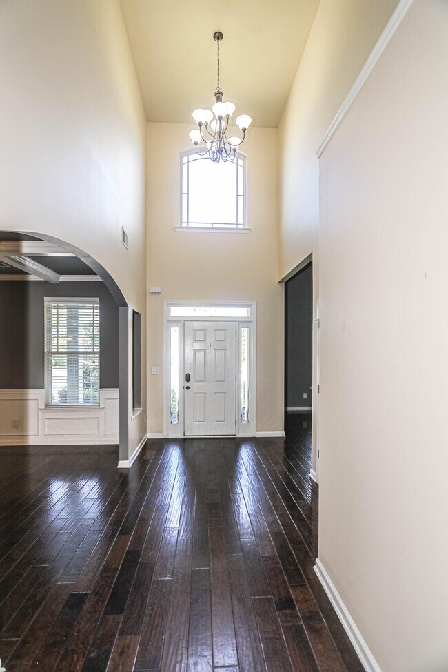 Building Photo - 1357 Highwoods Pass