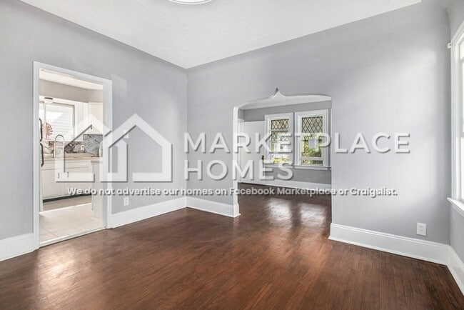 Building Photo - 14838 Griggs Ave
