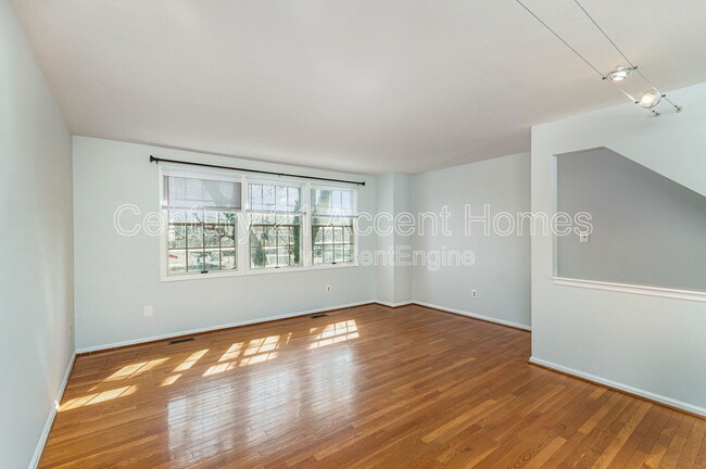 Building Photo - 5028 9th St S