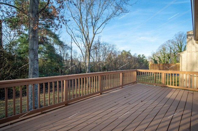 Building Photo - 8709 Olde Colony Trail