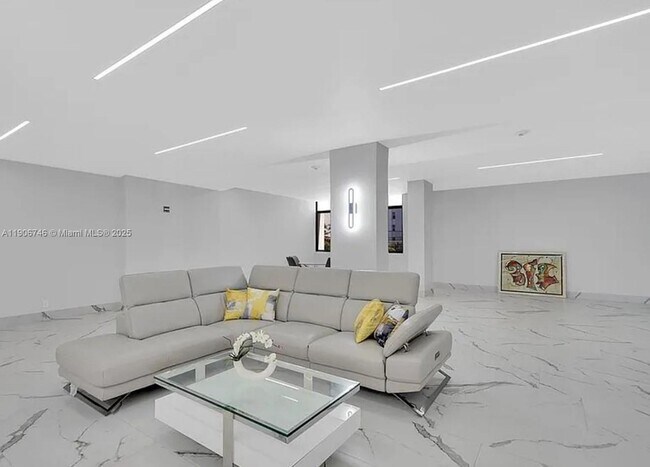 Building Photo - 1880 S Ocean Dr