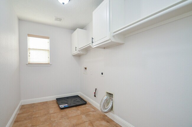 Building Photo - 29610 Benson Springs Ln