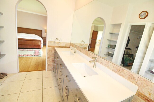 Building Photo - Kula - Furnished 3Bed/2Bath standalone home with Spectacular views