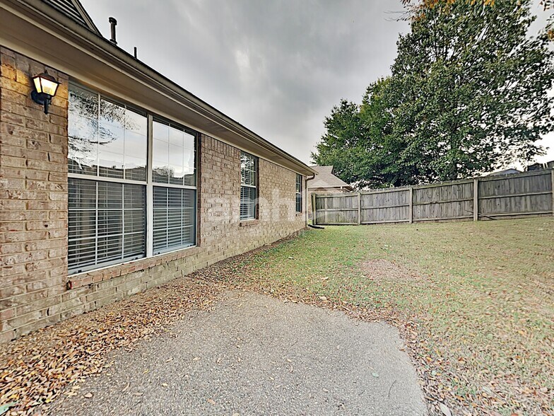 Building Photo - 10736 Wyckford Dr