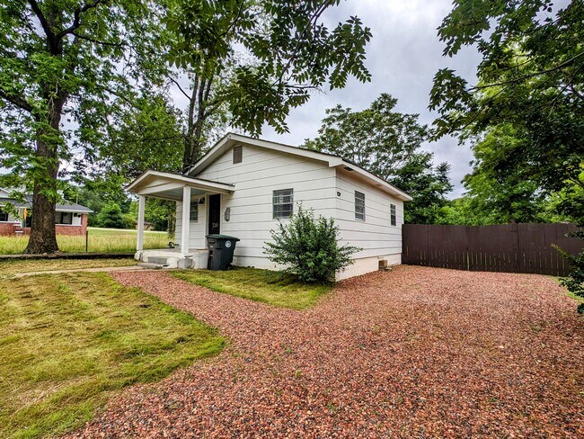 Building Photo - 520 48th St S