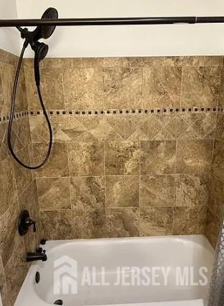 Building Photo - 7 Logan Ct