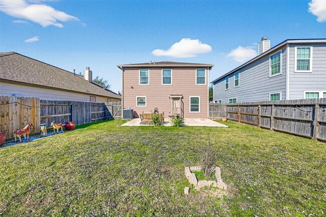 Building Photo - 20631 Tayman Oaks Dr