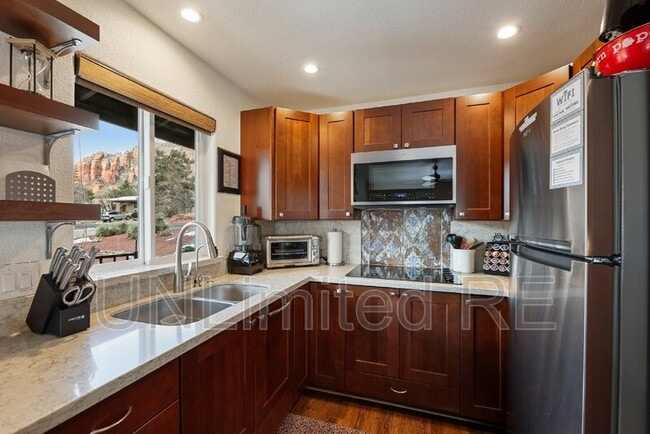 Building Photo - 2285 Lariat Rd