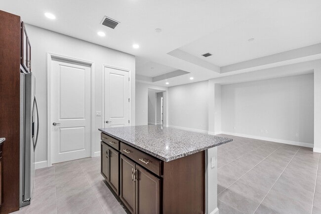 Building Photo - 5781 Lodgepole Ln