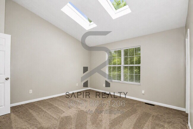 Building Photo - 5571 Wells Cir