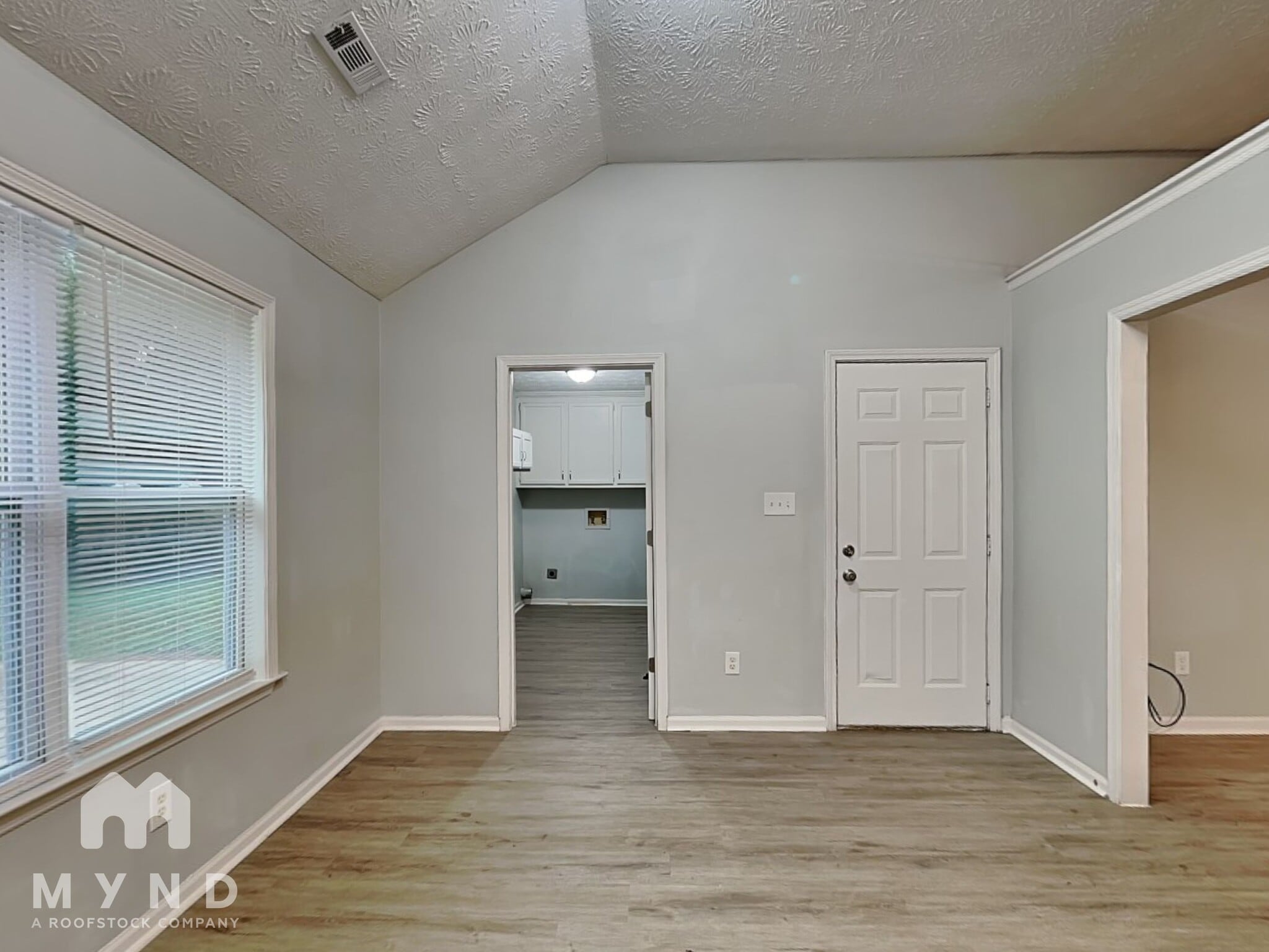 Building Photo - 85 Melton Way