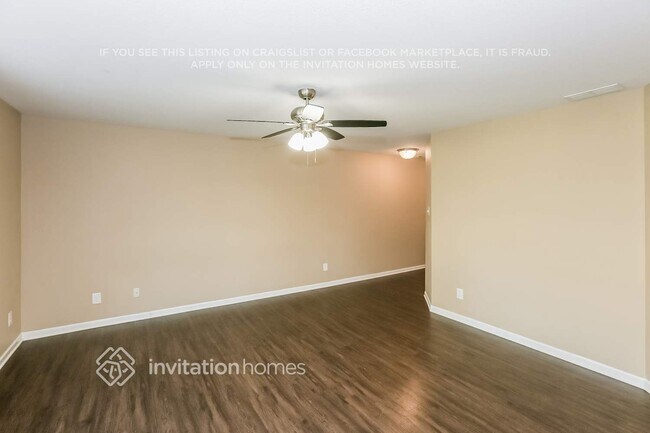 Building Photo - 618 N Mulberry St