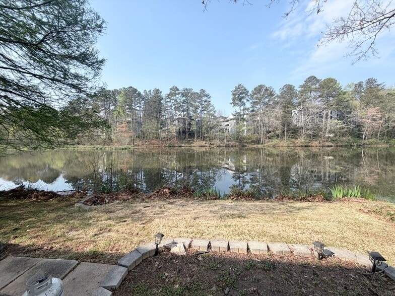 Building Photo - 9073 Carroll Manor Dr