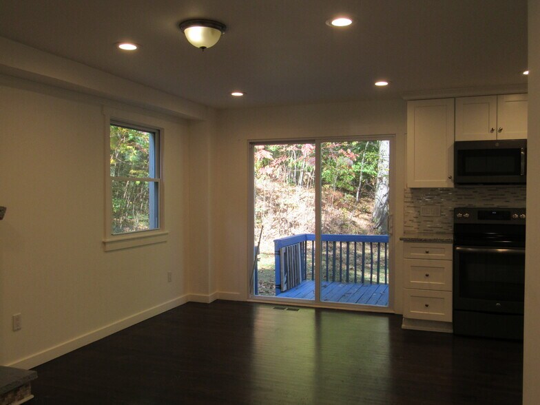 Building Photo - 63 Troiano Rd