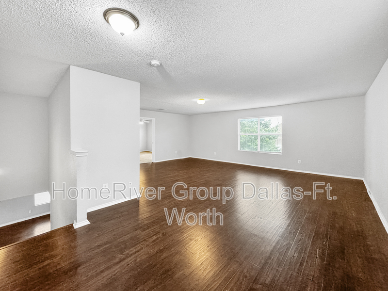 Building Photo - 4881 Trail Hollow Dr