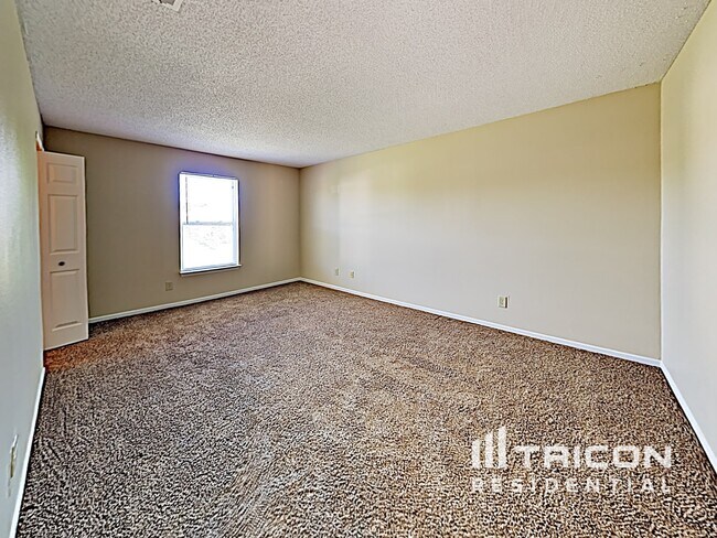Building Photo - 6733 Everbloom Ln