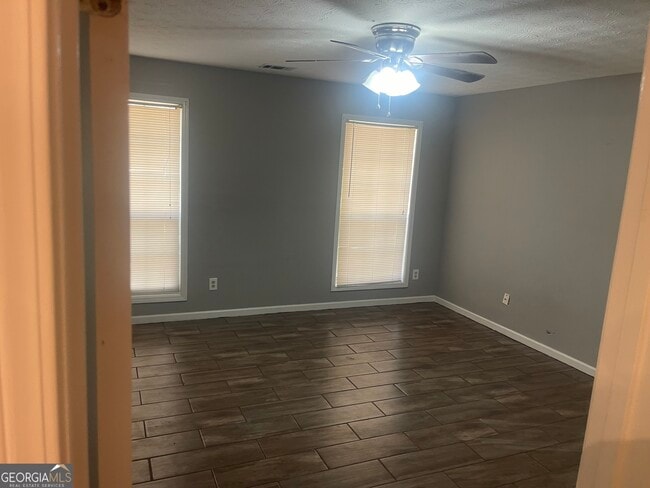 Building Photo - 2611 Country Trace SE