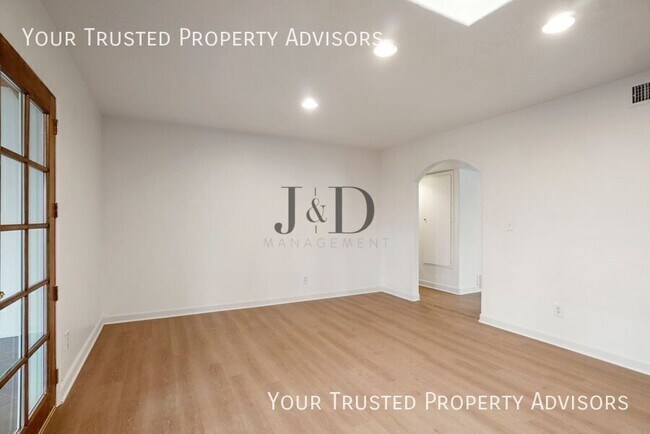 Building Photo - 151 Bonita Pl