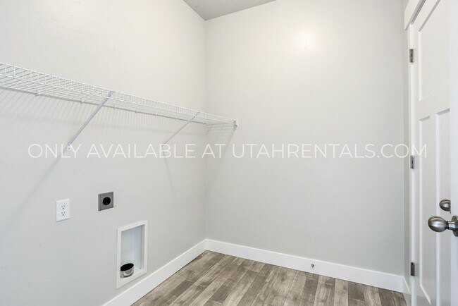 Building Photo - 14484 S Ronan Ln