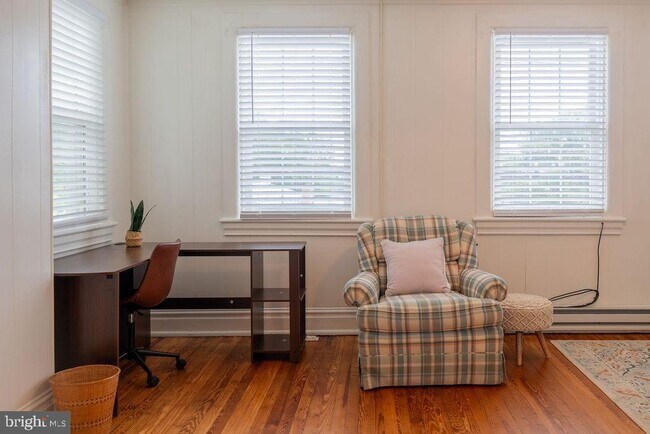 Building Photo - 315 Frederick St