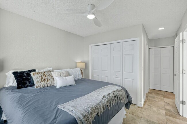 Building Photo - 950 S Kanner Hwy