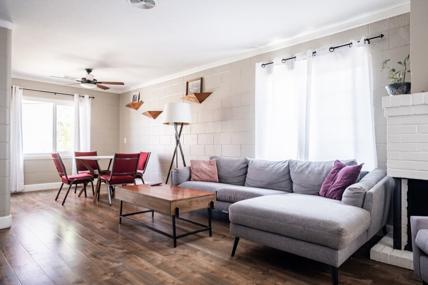 Building Photo - 5700 Cibola Way