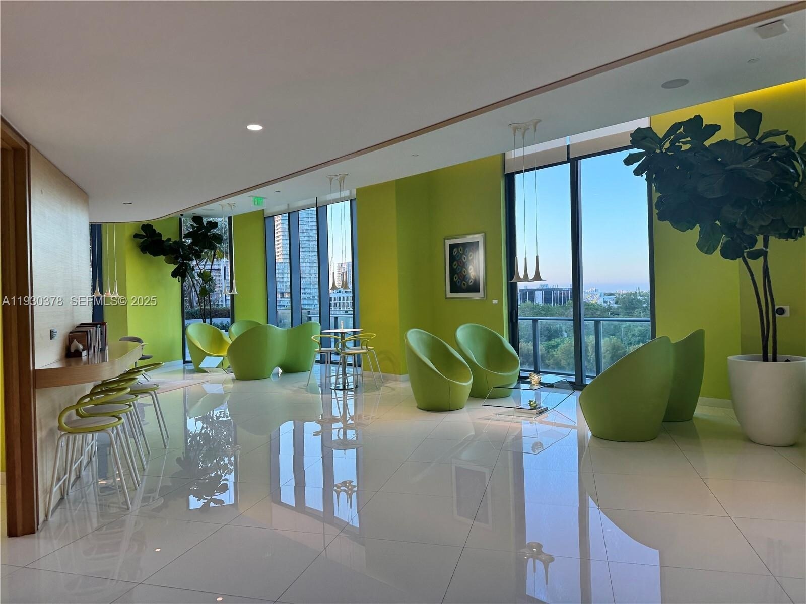 Building Photo - 501 NE 31st St