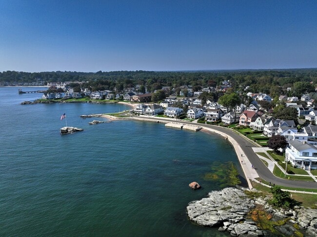 Building Photo - 83 Hawley Ave