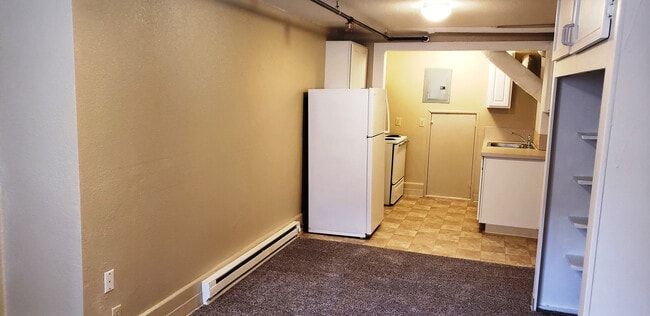 Building Photo - 455e13