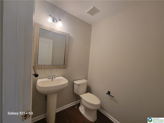 Building Photo - 4176 Bunker Hill Dr S