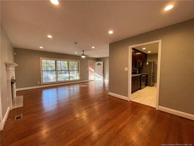 Building Photo - 445 Mcphee Dr