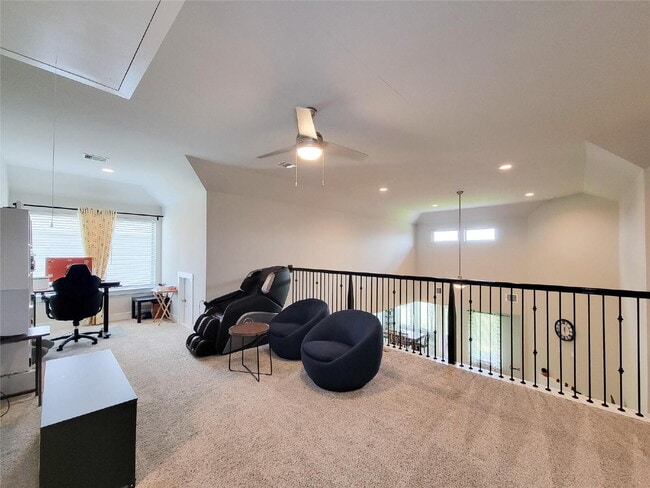 Building Photo - "Spacious 4-Bedroom Haven in Katy, TX with 3.5 Baths – Your Ideal Family Retreat Awaits!"