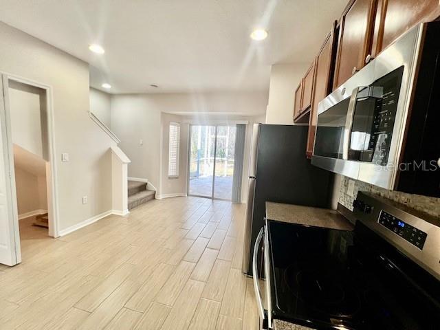 Building Photo - 15633 Stable Run Dr