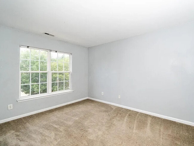 Building Photo - Earn Wealth While Leasing - Like a Homeown...