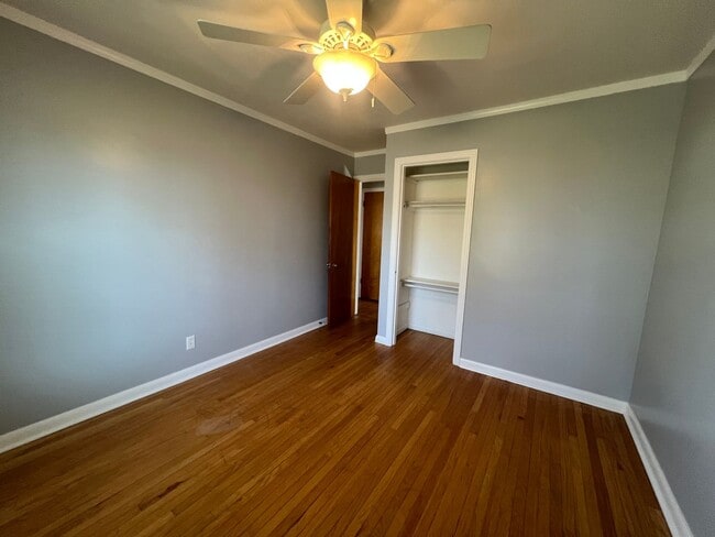 Building Photo - 3323 Dean Dr