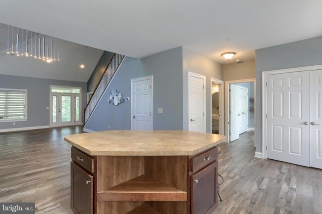 Building Photo - 101 High Pointe Dr