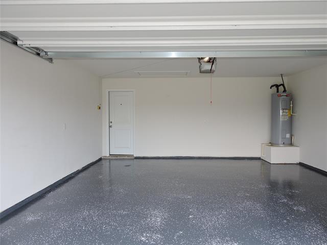 Building Photo - 1210 Honeysuckle Dr