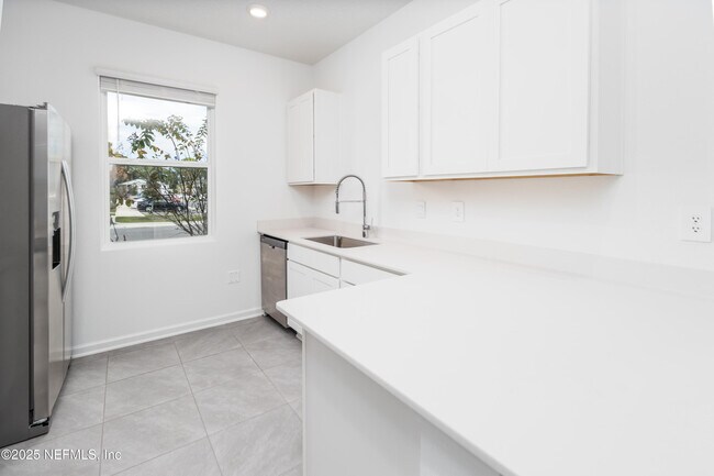 Building Photo - 243 Sage Br St