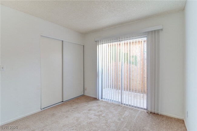 Building Photo - 6200 Camino De Rosa Dr