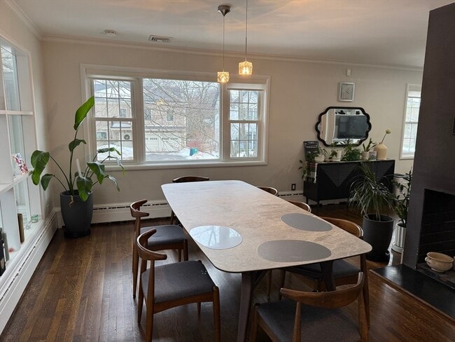 Building Photo - 44 Rolling Ln