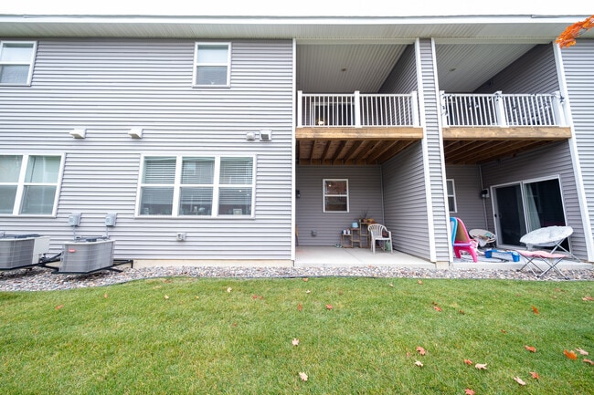 Building Photo - 6464 Genevieve Trail