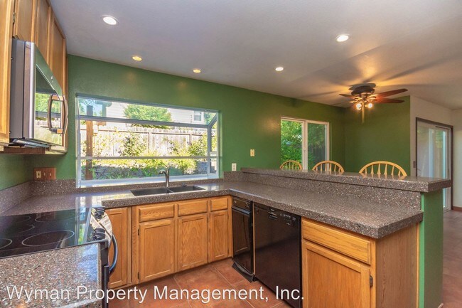Building Photo - 4 br, 3 bath House - 28 Winestone Court