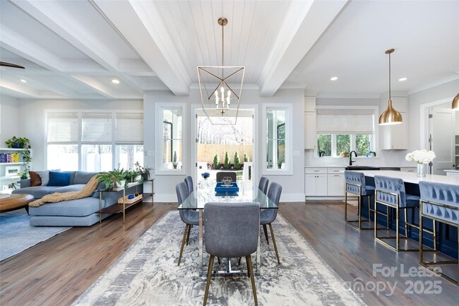 Building Photo - 1012 Rockway Dr