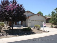 Building Photo - House in Willow Hills HOA