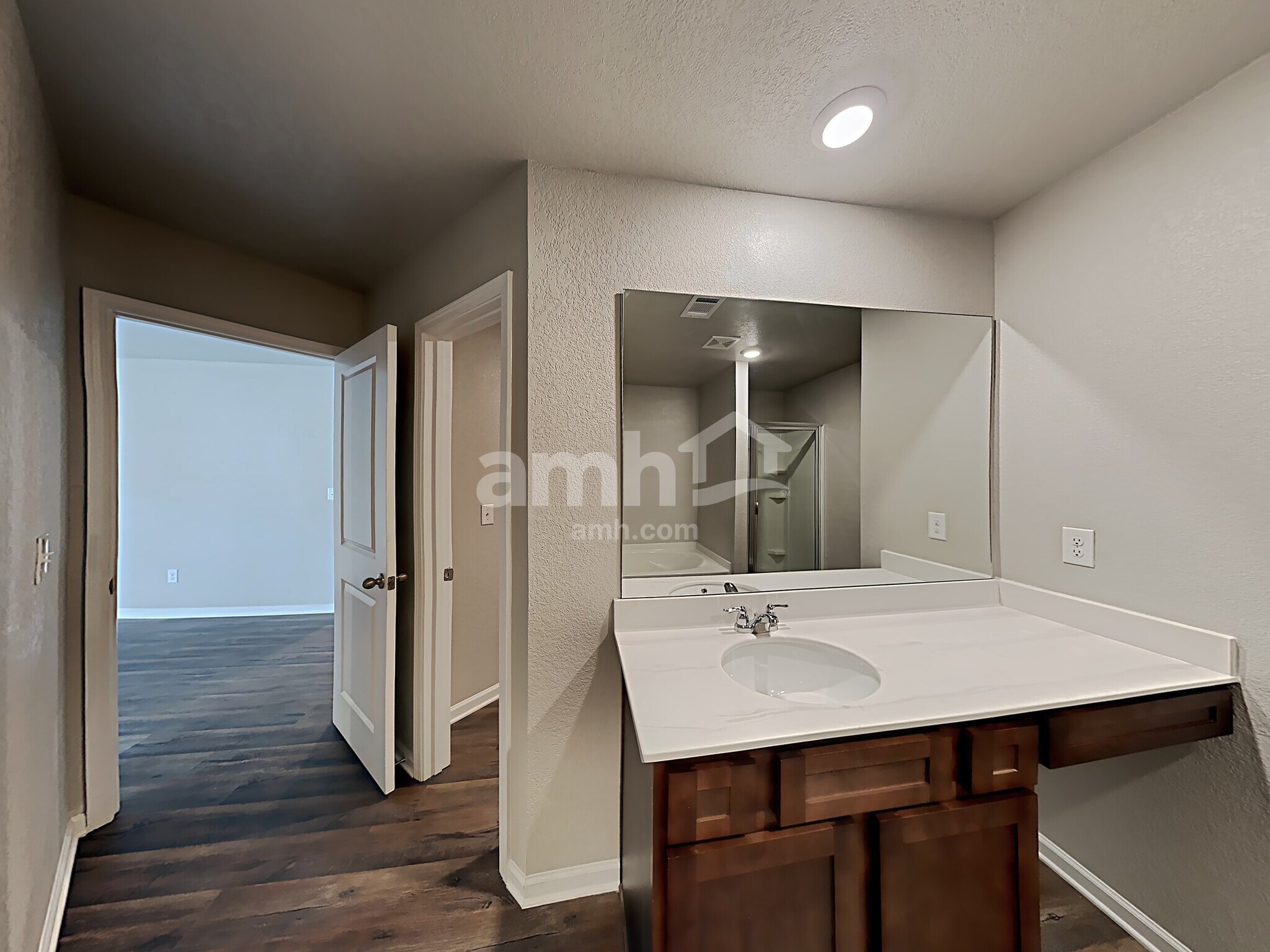 Building Photo - 129 Oliver Dr