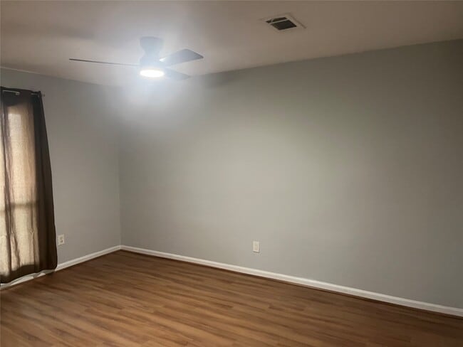 Building Photo - 12501 W Hardy Rd