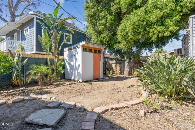 Building Photo - 1607 N Ave 54