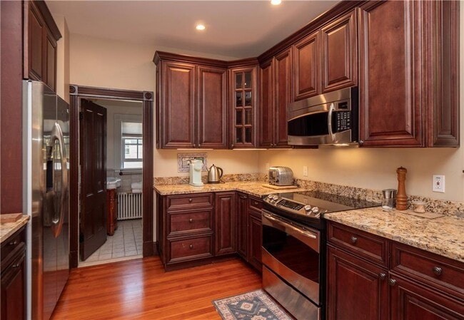 Building Photo - 17 Lincoln St