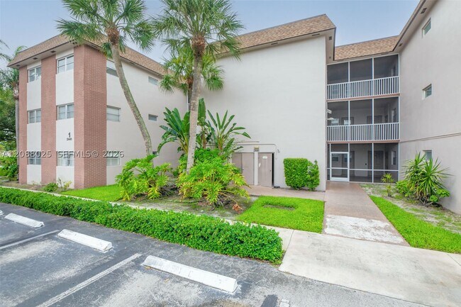 Building Photo - 2441 SW 82nd Ave