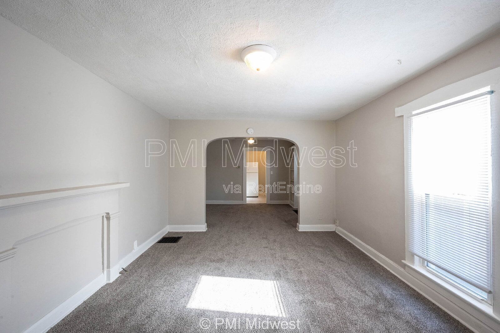 Building Photo - 1214 W 25th St